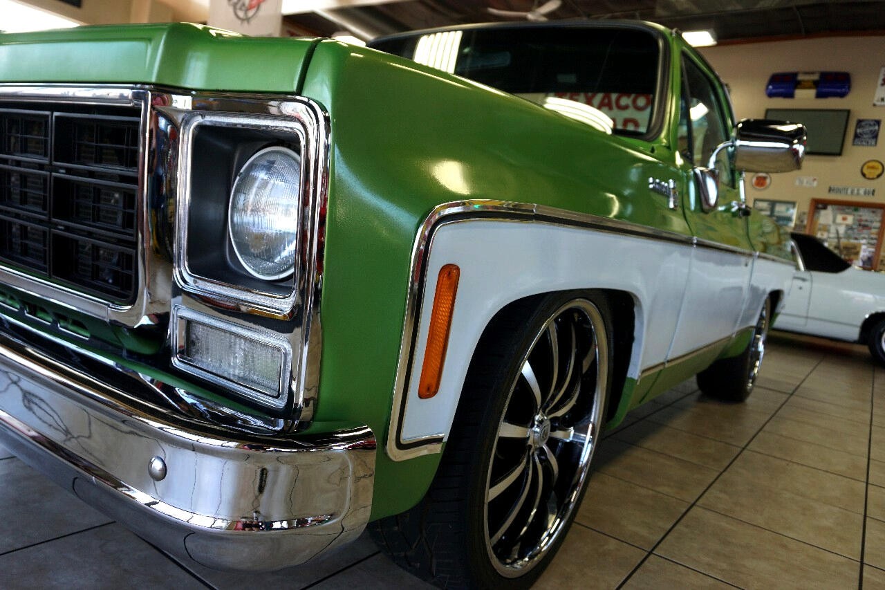 Chevrolet-C-10-1979-Classic-Car-16