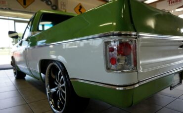 Chevrolet-C-10-1979-Classic-Car-17
