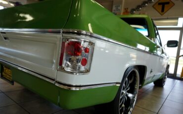 Chevrolet-C-10-1979-Classic-Car-18
