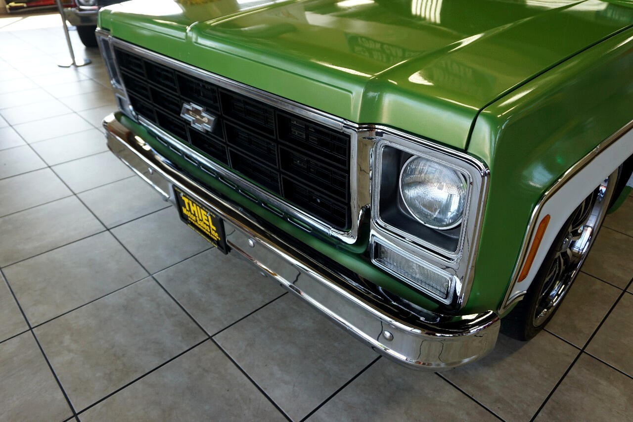 Chevrolet-C-10-1979-Classic-Car-19