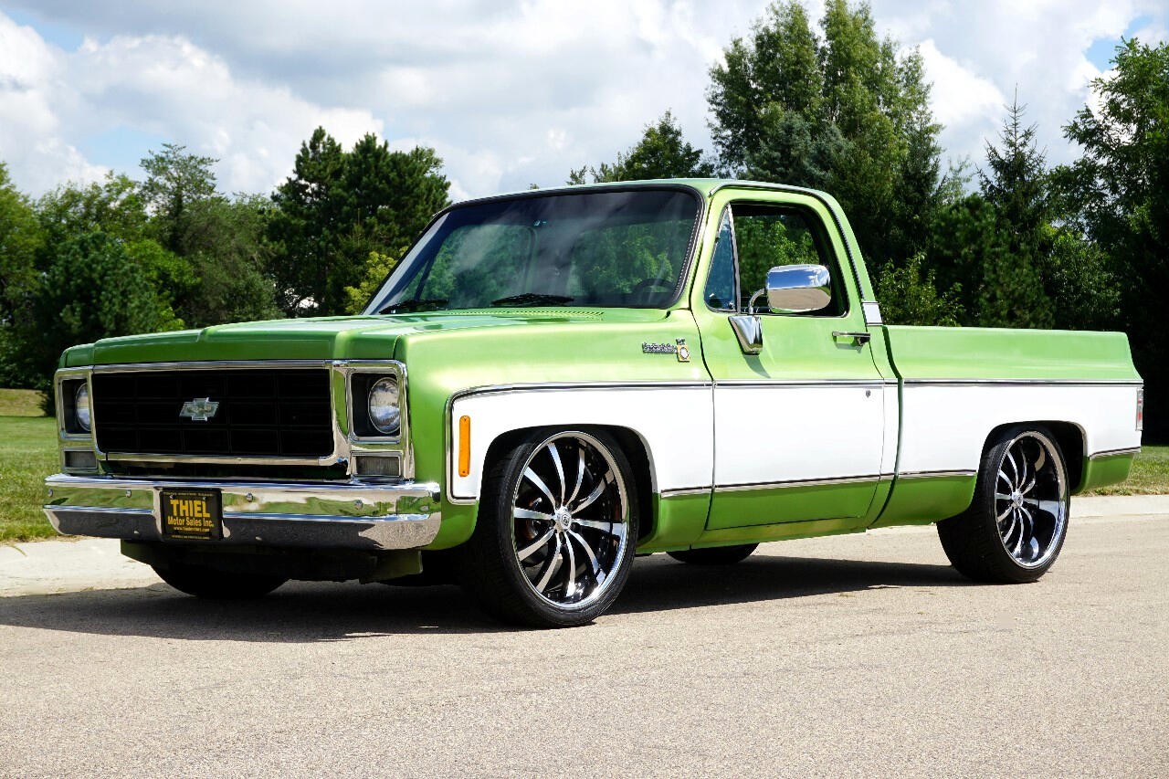 Chevrolet-C-10-1979-Classic-Car-34