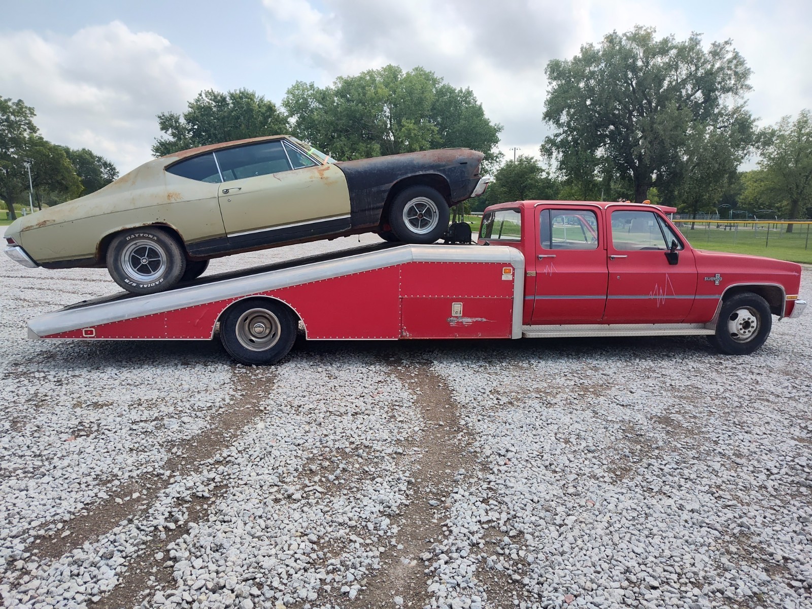 Chevrolet-C-10-1981-Cab-Chassis-10