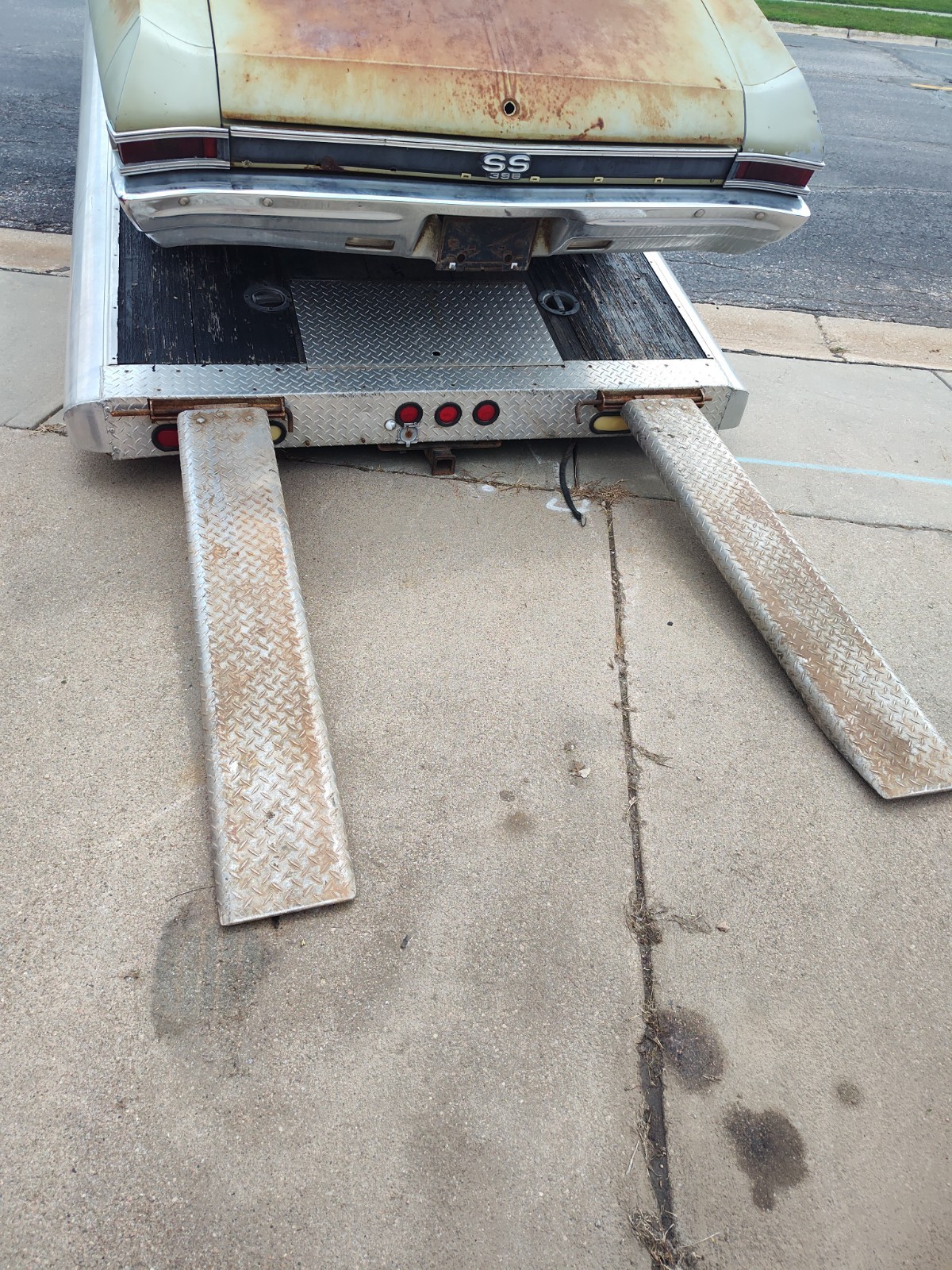 Chevrolet-C-10-1981-Cab-Chassis-7