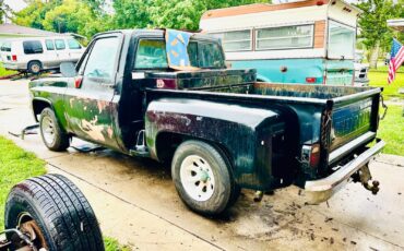 Chevrolet-C-10-1982