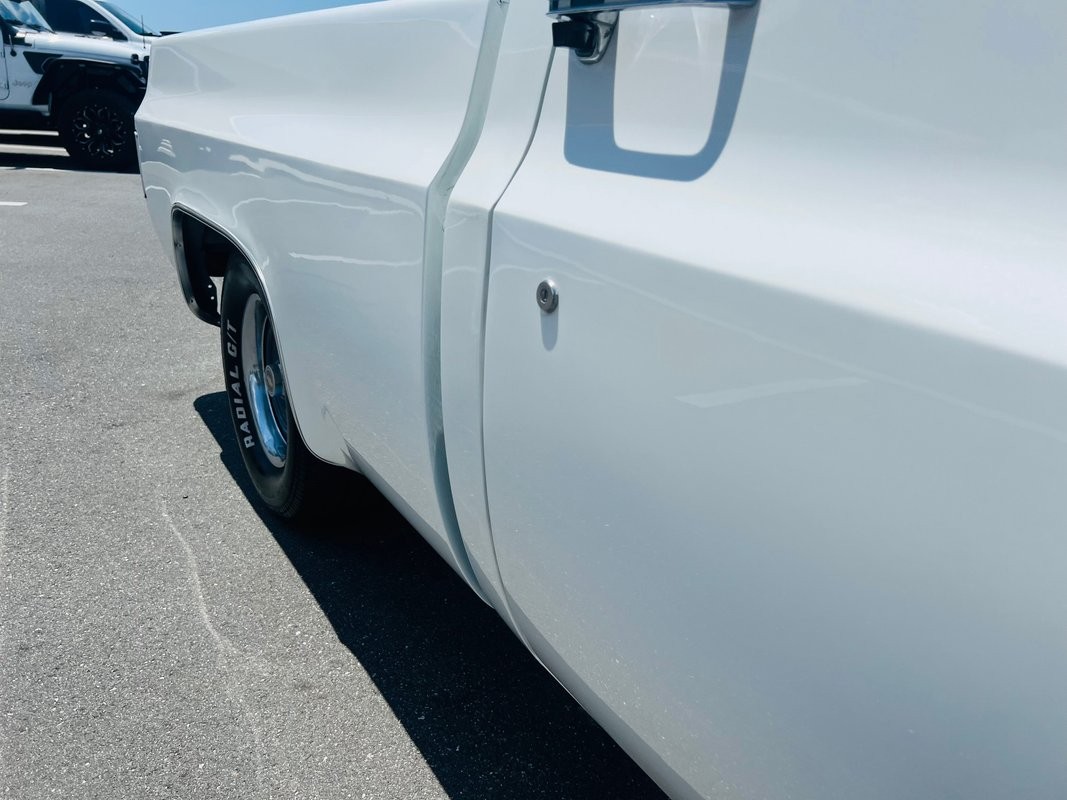 Chevrolet-C-10-1982-Pickup-Truck-35