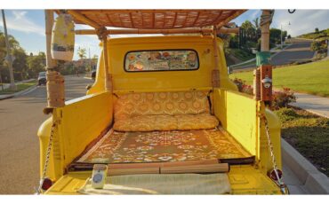 Chevrolet-C10-1963-Canary-Yellow-black-and-purplegrey-3