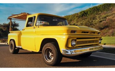 Chevrolet-C10-1963-Canary-Yellow-black-and-purplegrey-4