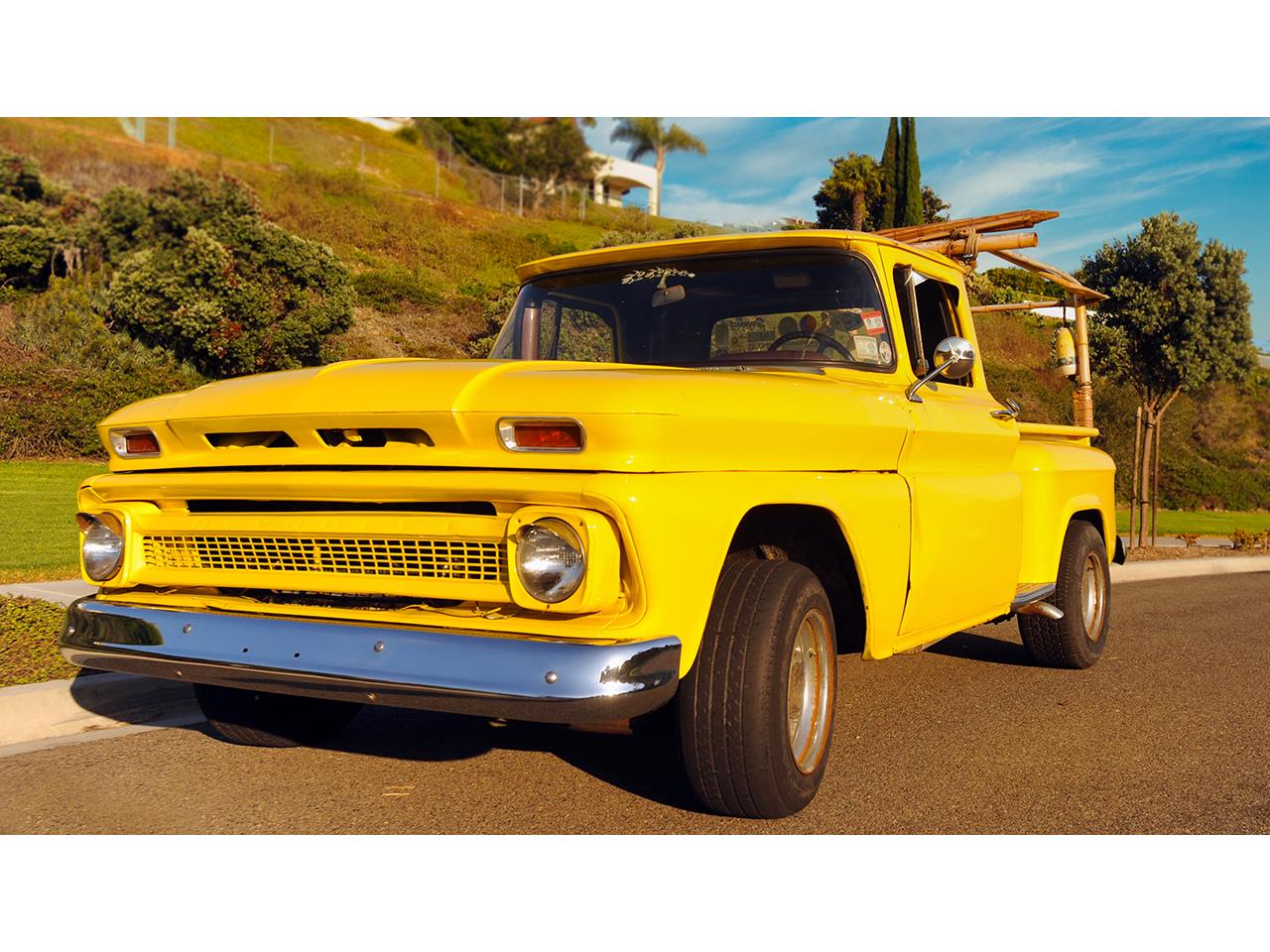 Chevrolet-C10-1963-Canary-Yellow-black-and-purplegrey-7