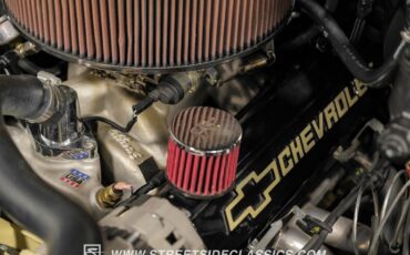Chevrolet-C10-1963-Desert-Sand-Black-12