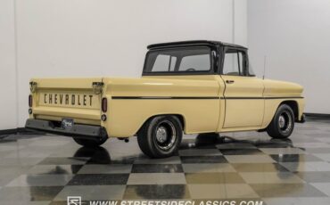 Chevrolet-C10-1963-Desert-Sand-Black-22