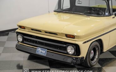 Chevrolet-C10-1963-Desert-Sand-Black-31