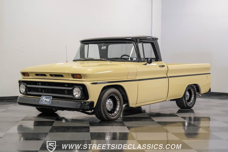 Chevrolet-C10-1963-Desert-Sand-Black-4