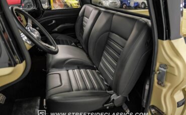 Chevrolet-C10-1963-Desert-Sand-Black-46