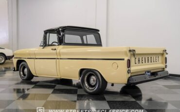 Chevrolet-C10-1963-Desert-Sand-Black-7