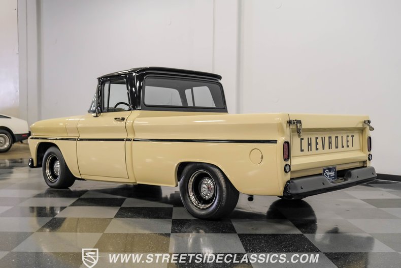Chevrolet-C10-1963-Desert-Sand-Black-7