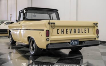Chevrolet-C10-1963-Desert-Sand-Black-9