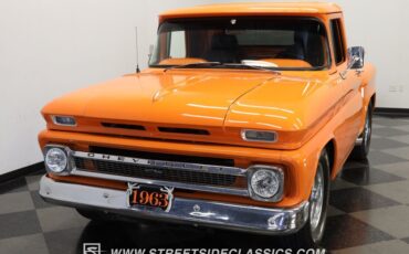 Chevrolet-C10-1963-Tangerine-Orange-Black-16