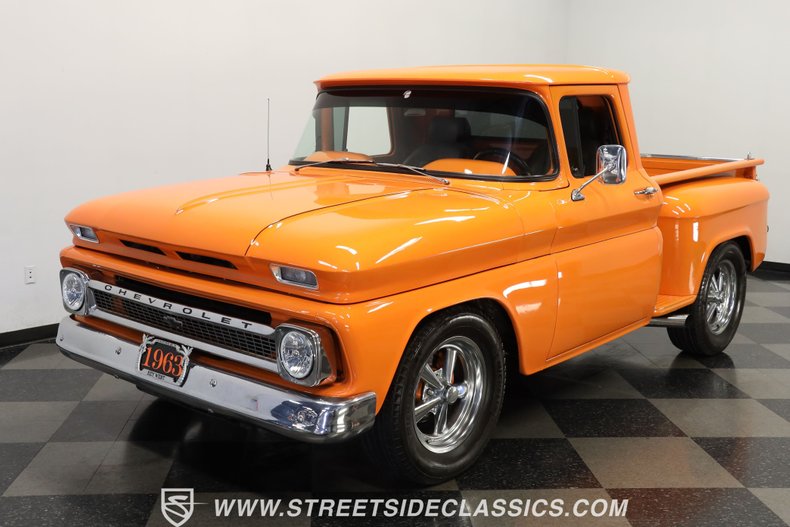 Chevrolet-C10-1963-Tangerine-Orange-Black-17