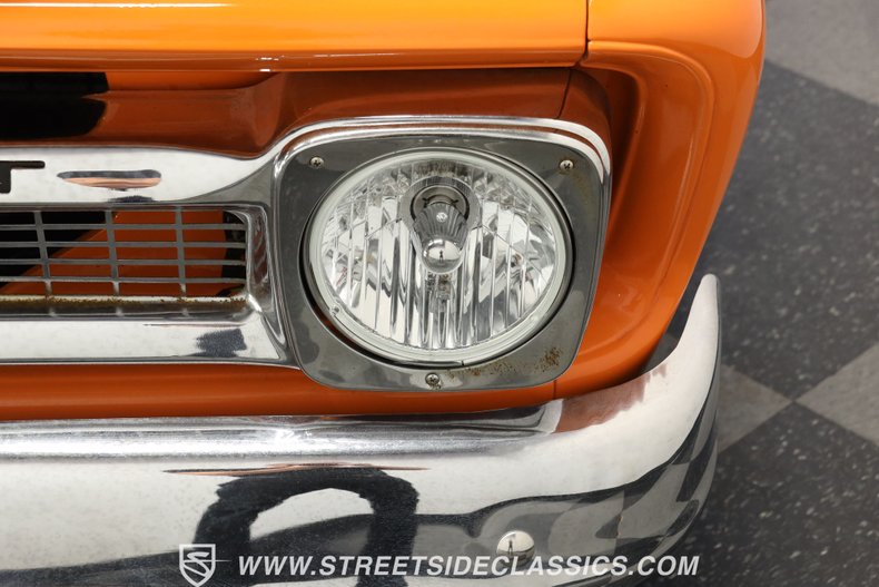 Chevrolet-C10-1963-Tangerine-Orange-Black-19