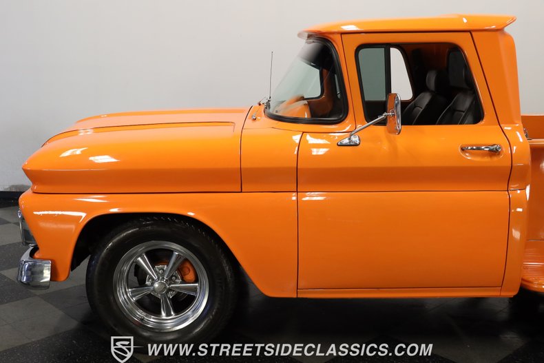 Chevrolet-C10-1963-Tangerine-Orange-Black-22