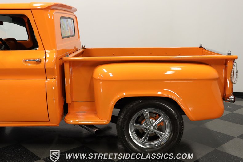 Chevrolet-C10-1963-Tangerine-Orange-Black-23