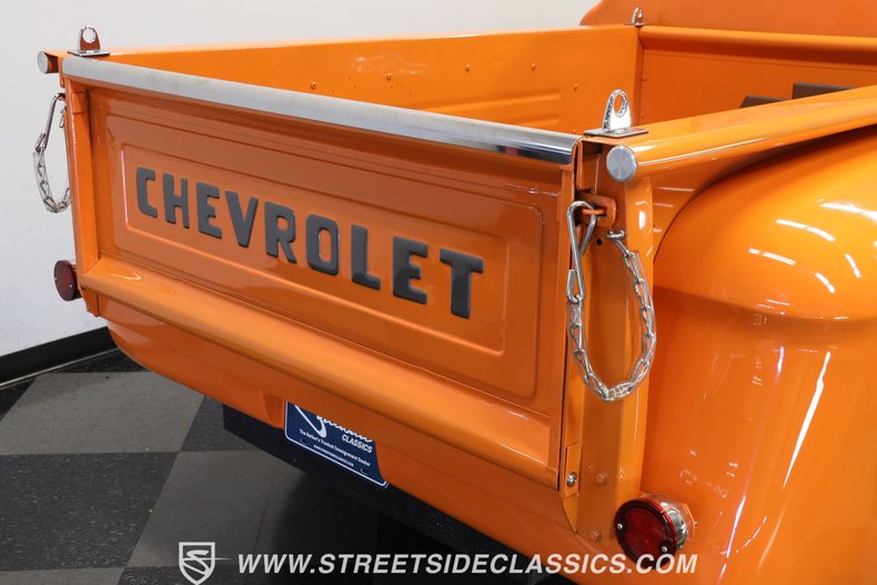 Chevrolet-C10-1963-Tangerine-Orange-Black-24