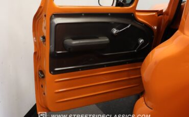 Chevrolet-C10-1963-Tangerine-Orange-Black-31