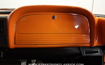Chevrolet-C10-1963-Tangerine-Orange-Black-42