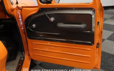Chevrolet-C10-1963-Tangerine-Orange-Black-43