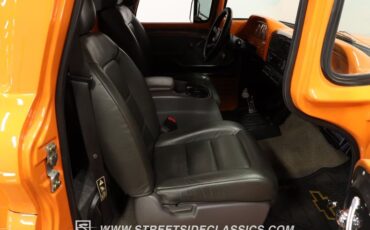 Chevrolet-C10-1963-Tangerine-Orange-Black-48