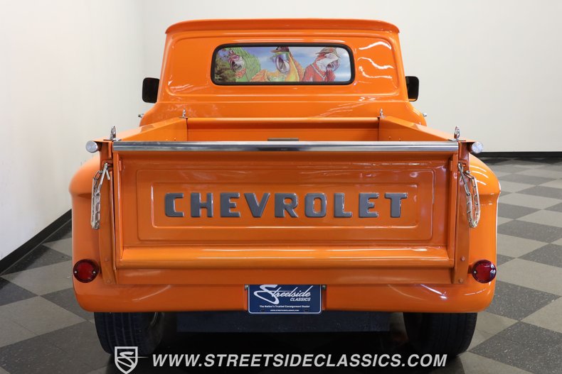 Chevrolet-C10-1963-Tangerine-Orange-Black-8