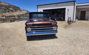 Chevrolet-C10-1964-Root-Bear.-Brand-ne-Black.-All-redone-5
