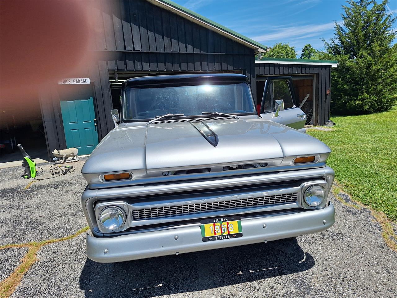 Chevrolet-C10-1964-Silverblack-BlackSilver-1