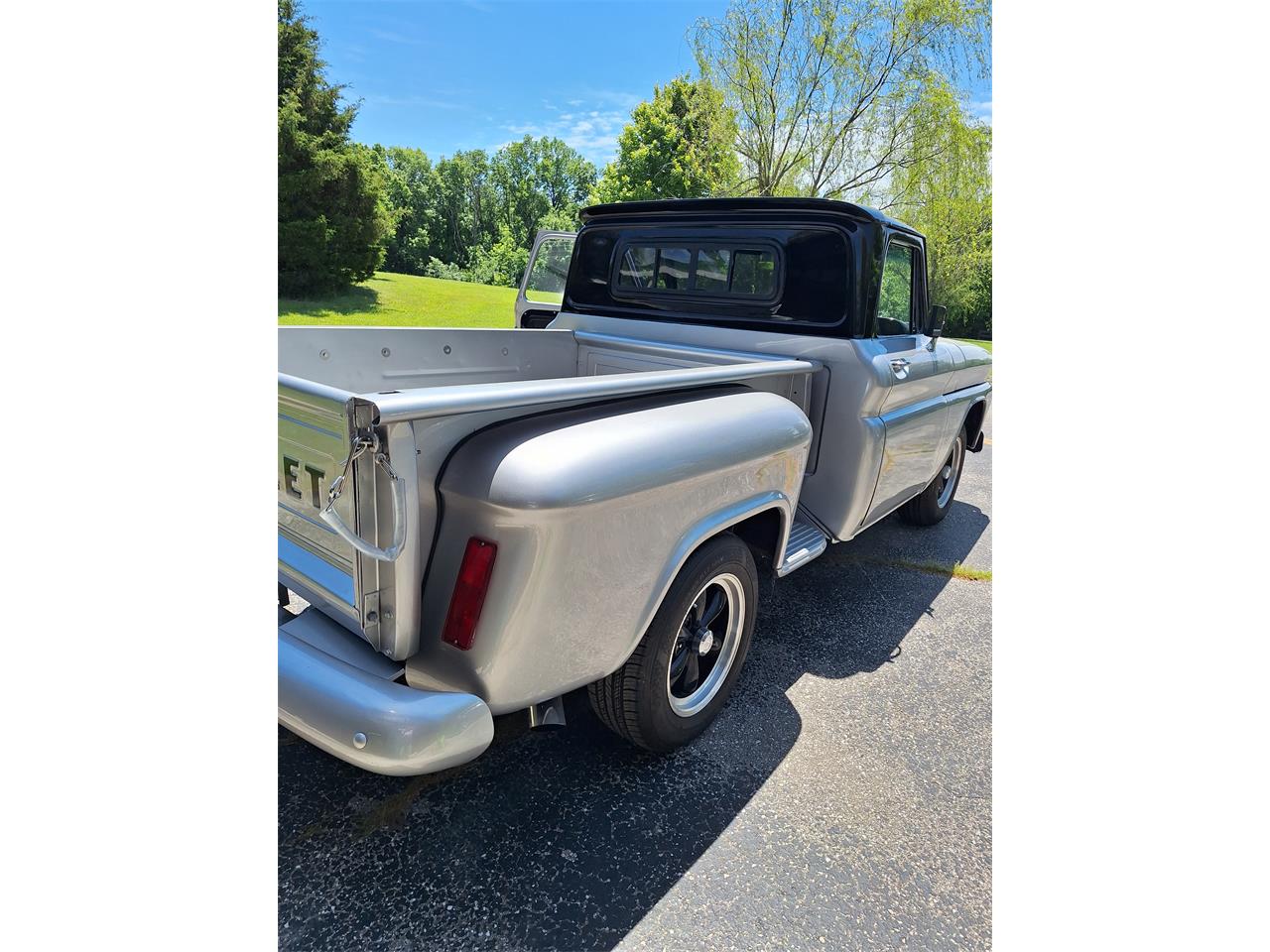 Chevrolet-C10-1964-Silverblack-BlackSilver-3