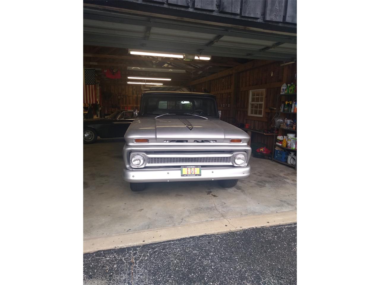 Chevrolet-C10-1964-Silverblack-BlackSilver-9