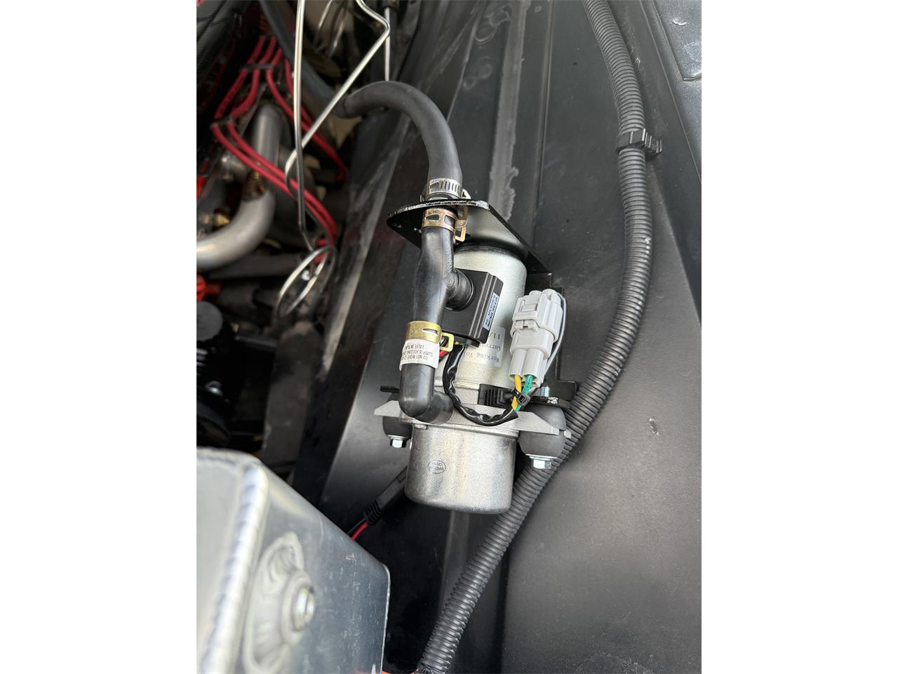 Chevrolet-C10-1964-vanilla-black-14