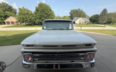 Chevrolet-C10-1964-vanilla-black-17