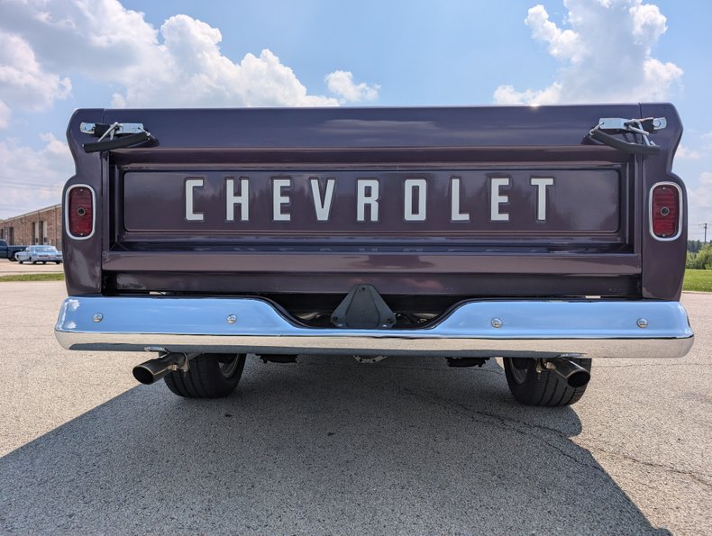 Chevrolet-C10-1965-Purple-Mist-Black-2