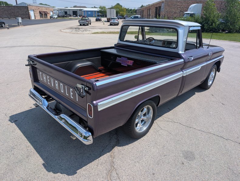 Chevrolet-C10-1965-Purple-Mist-Black-32