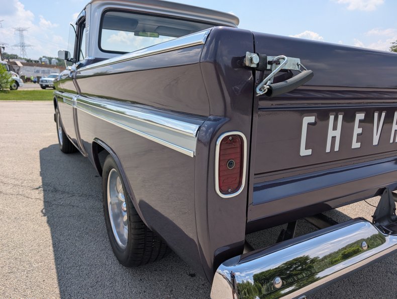 Chevrolet-C10-1965-Purple-Mist-Black-36
