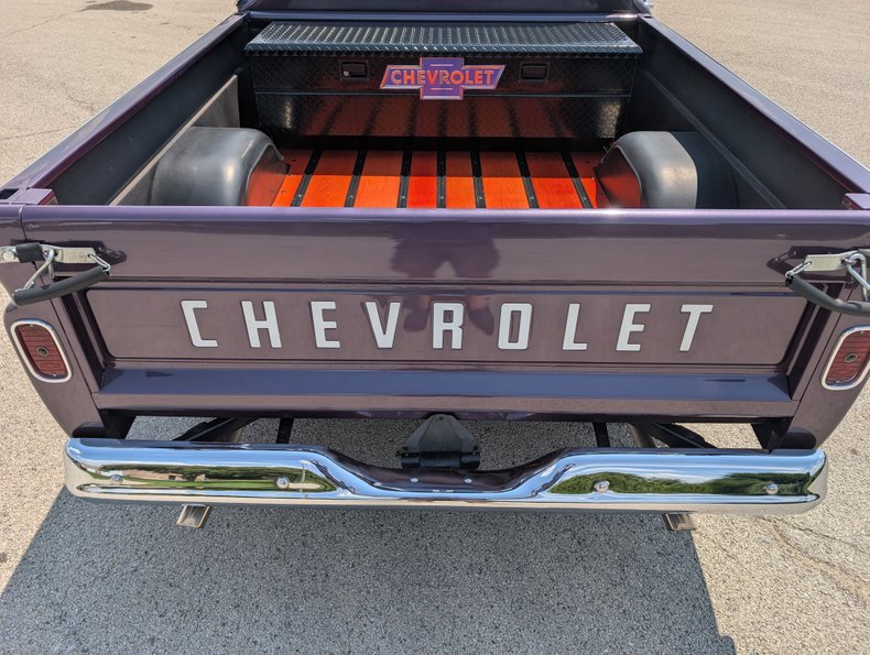 Chevrolet-C10-1965-Purple-Mist-Black-41