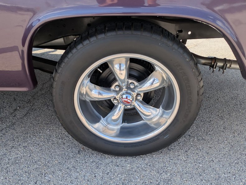 Chevrolet-C10-1965-Purple-Mist-Black-45
