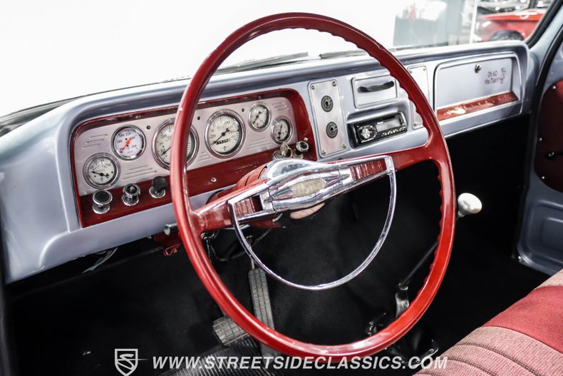 Chevrolet-C10-1966-Blue-Red-40