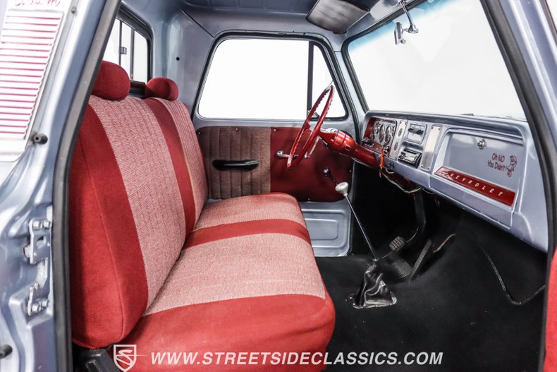 Chevrolet-C10-1966-Blue-Red-49