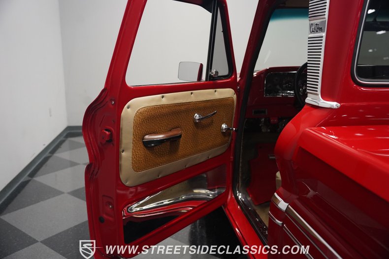 Chevrolet-C10-1966-Red-Hot-Tan-41