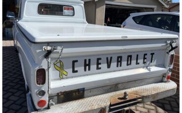 Chevrolet-C10-1966-White-Grey-20