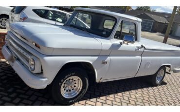 Chevrolet-C10-1966-White-Grey-7