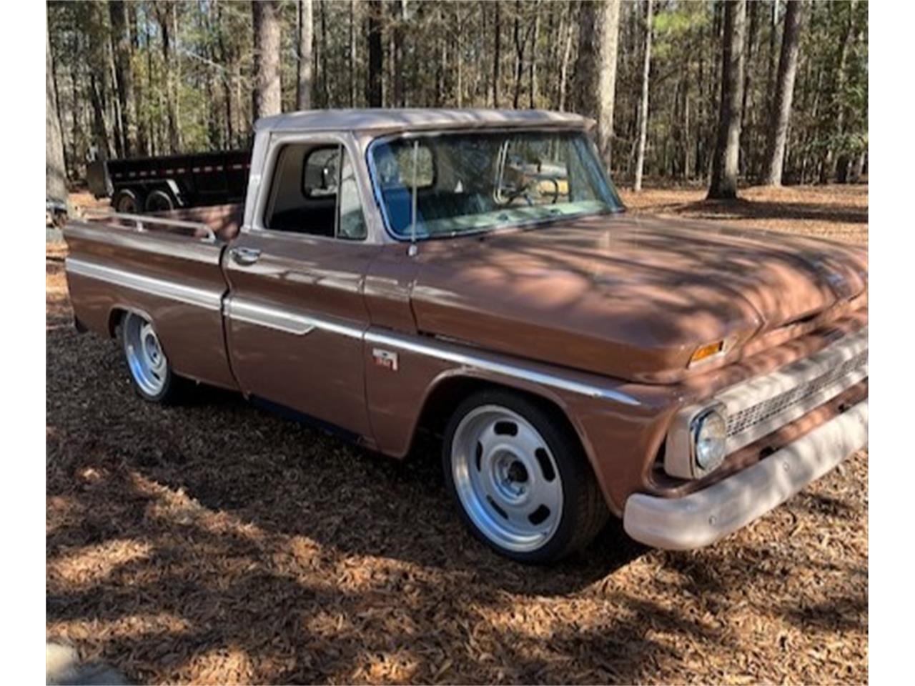 Chevrolet-C10-1966-tan-black-3