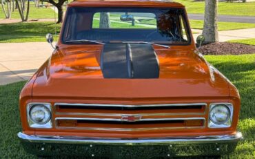 Chevrolet-C10-1967-Custom-19