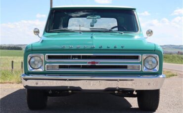 Chevrolet-C10-1967-Light-Green-Black-Light-Green-1